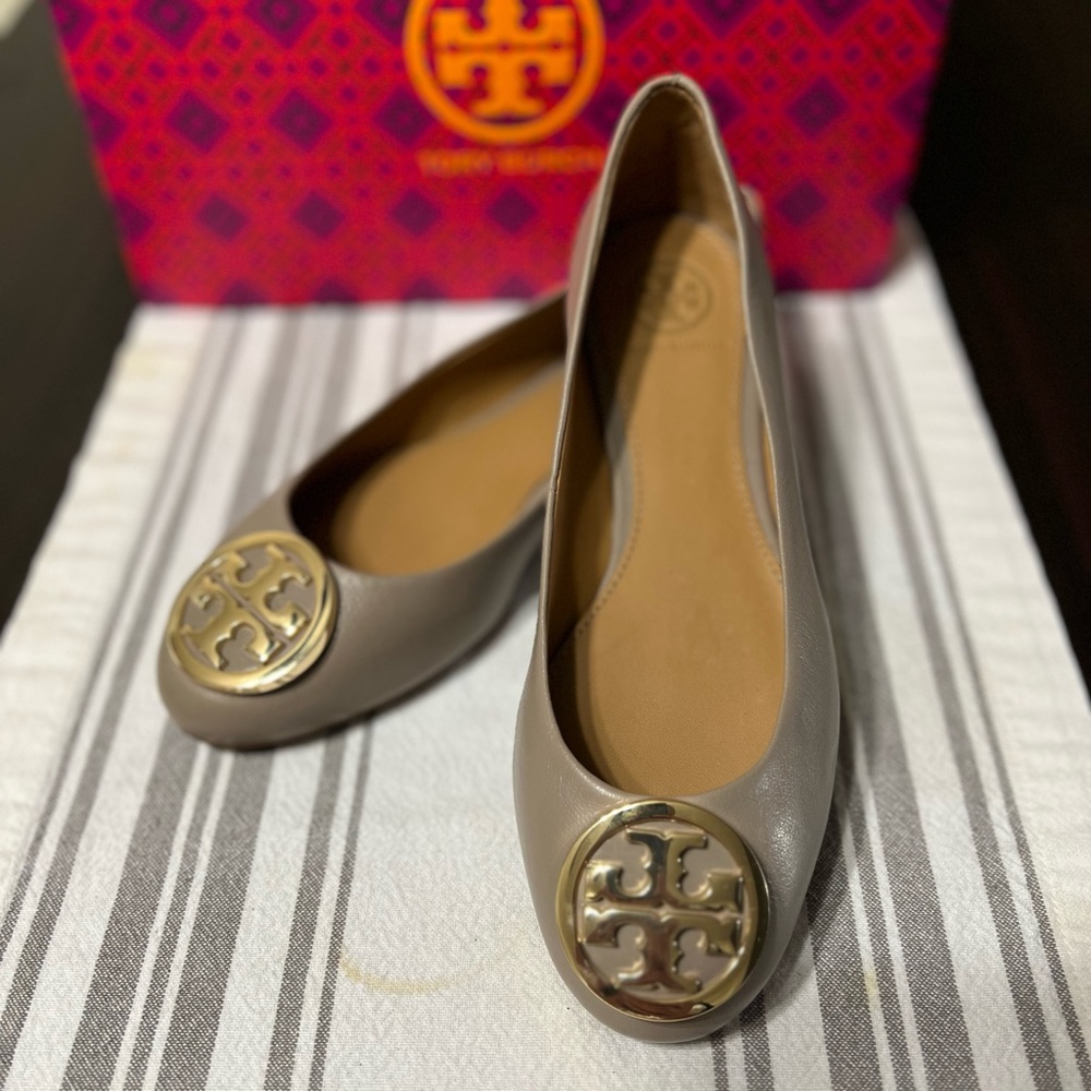 Tory Burch ballet flat